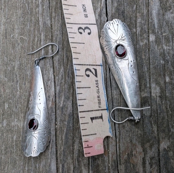 Vintage Native American Handcrafted Sterling Silver Garnet Earrings 3" - Picture 8 of 10